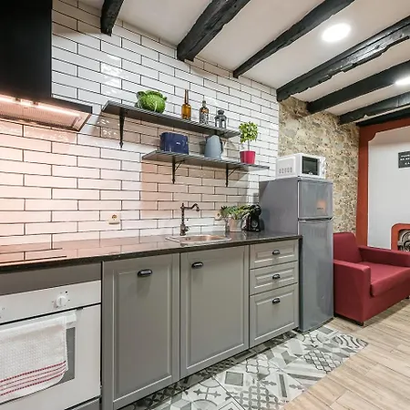 Guestready - Charming Stone Retreat شقة *